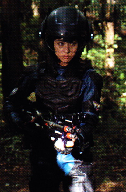 003.jpg