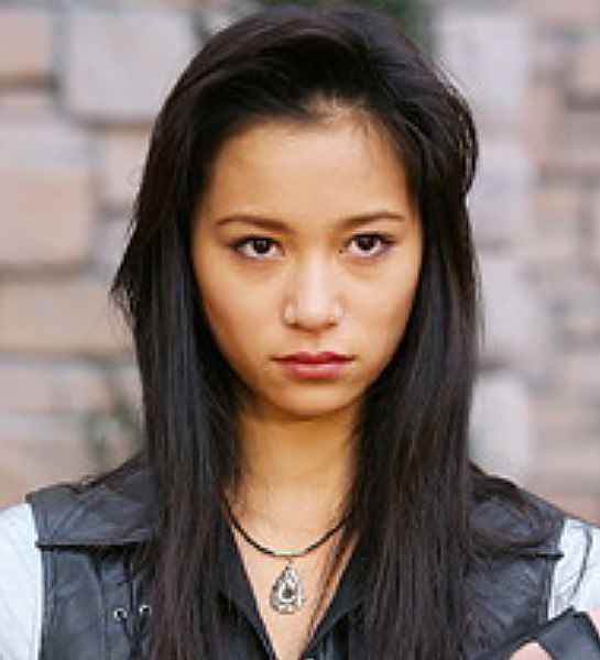 仮面ライダーイクサ 麻生ゆり 演 高橋優 In 仮面ライダーキバ 08年 09年 特撮ヒロイン画報